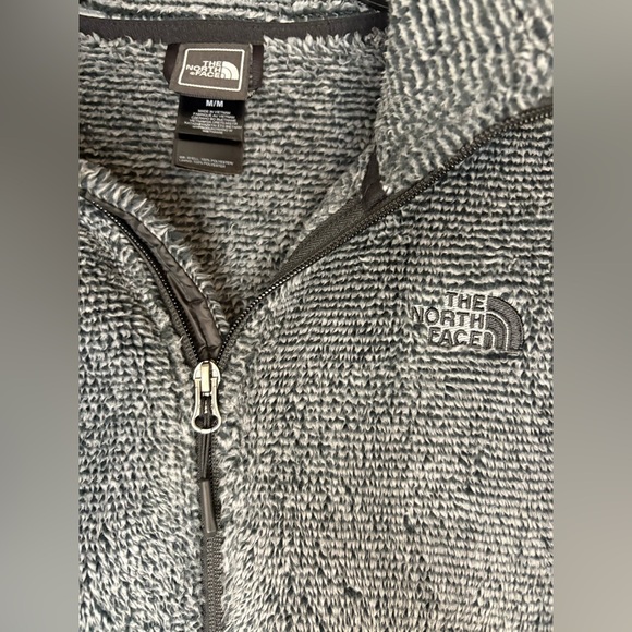 The North Face Women’s Osito Full Zip Fleece Jacket - Picture 3 of 3